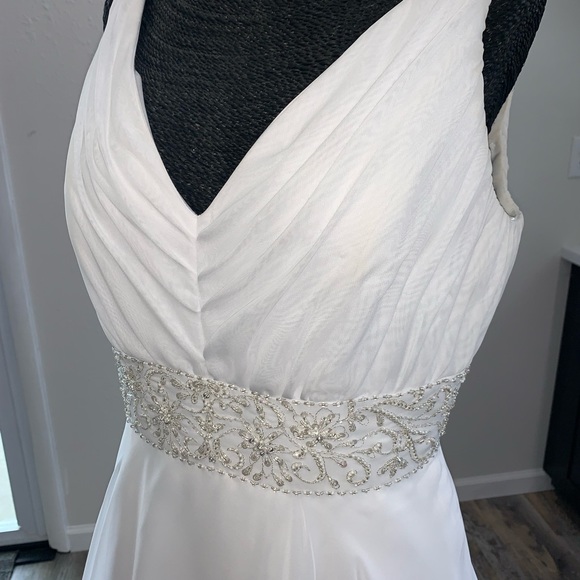 🚫SOLD🚫V-neck flowing boho White wedding gown sz 8 - Picture 4 of 9